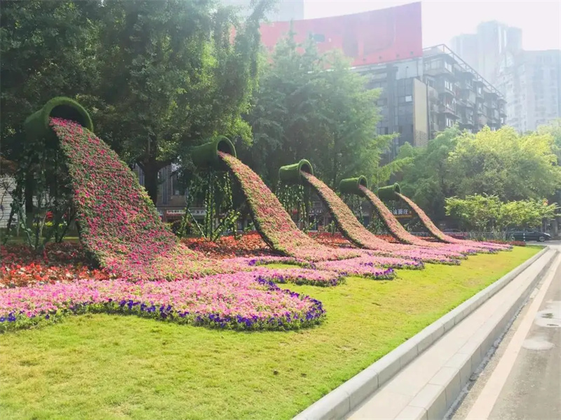 如何根據(jù)不同的場(chǎng)地選擇合適的園林景觀(guān)植物？